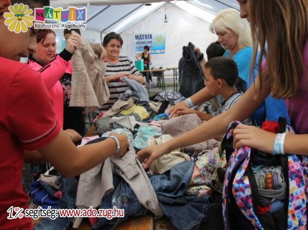 Adója 1%-val segítheti a hátrányos helyzetű családok, gyermekek ruházkodását is.